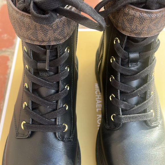 Michael Kors Stark Bootie - Picture 11 of 16